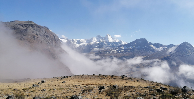 Vista del Apu Pariacaca