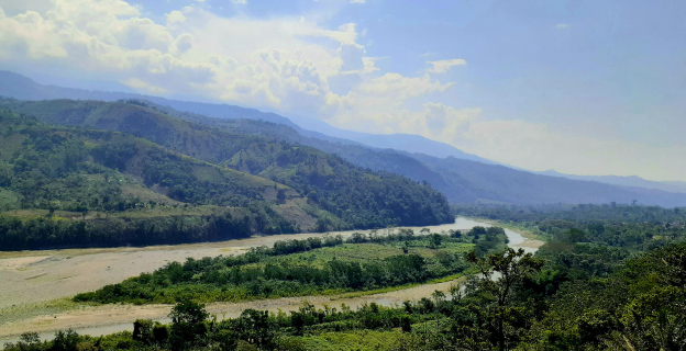 Con el descenso de caudal del Río Apurímac, aparecen "islas" que son aprovechadas por los agricultores Con el descenso de caudal del Río Apurímac, aparecen "islas" que son aprovechadas por los agricultores