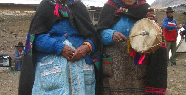 Mujeres cantoras de herranza en Tanta